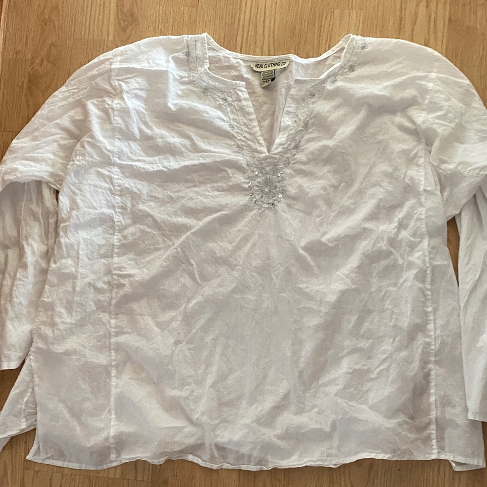 Preowned women’s White sheer Long Sleeve Blouse 3 X